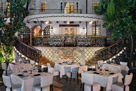 dinner at versace mansion miami|gianni's at the villa.